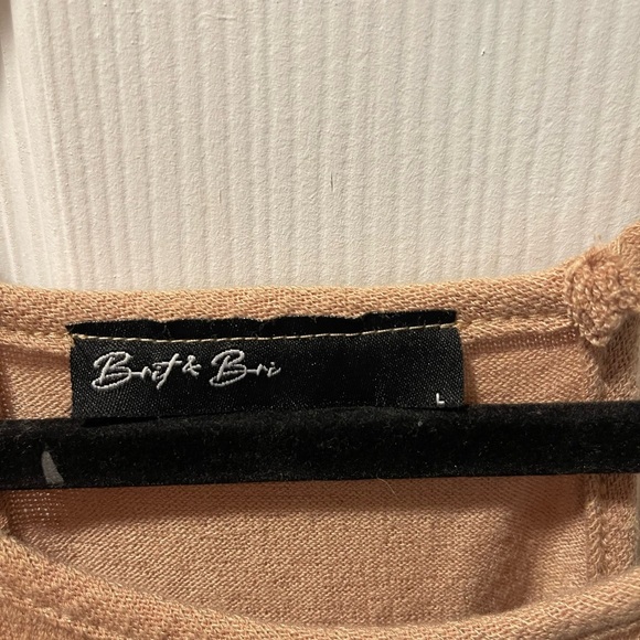 Tan Sleeveless Dress - Picture 4 of 6